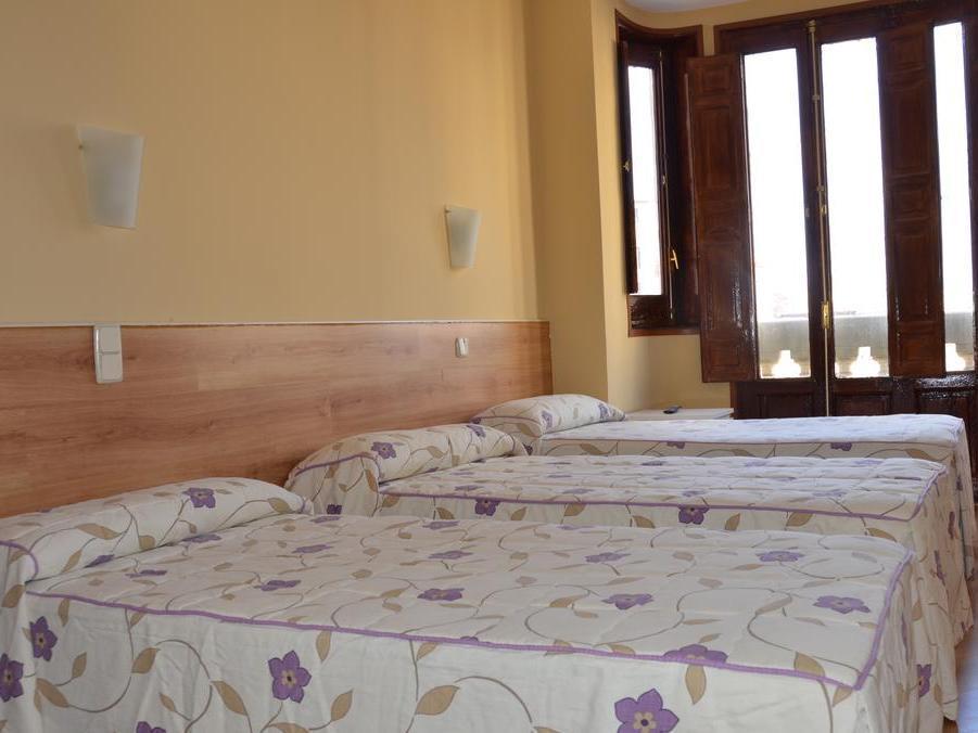 Hostal Nersan2 Madrid Exterior foto