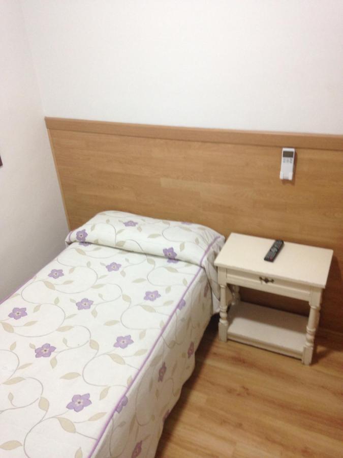 Hostal Nersan2 Madrid Exterior foto