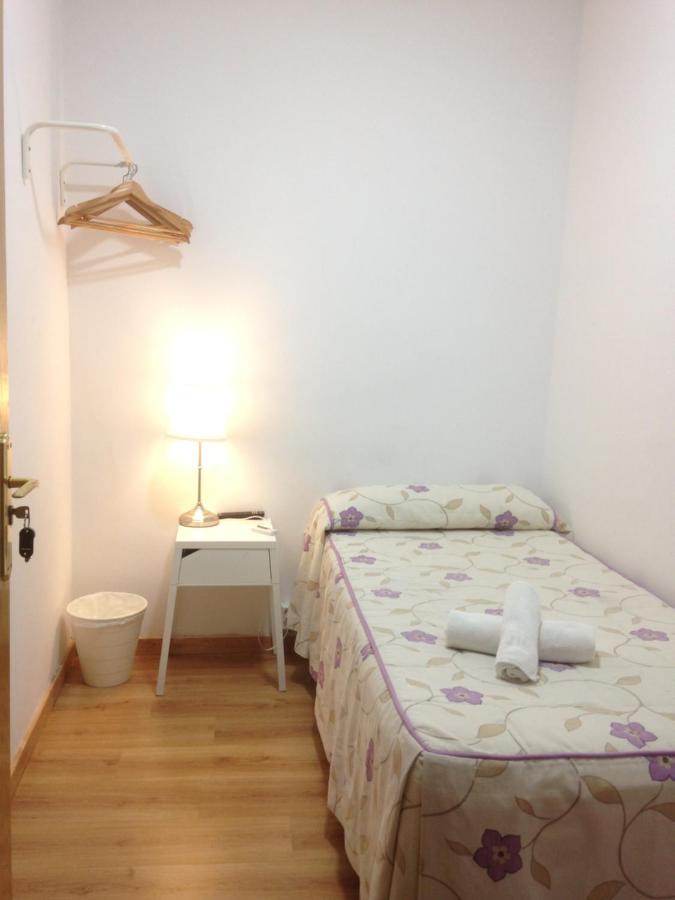 Hostal Nersan2 Madrid Exterior foto